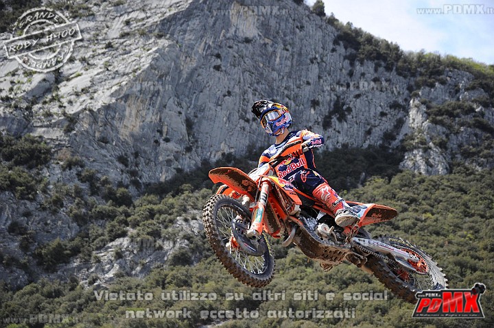 ROB_1873 (Copy).jpg
